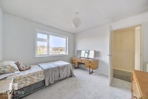 Photo 19- click for photo gallery